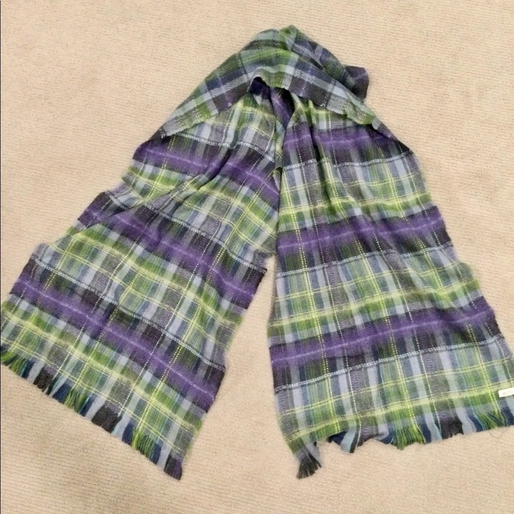 Echo acrylic & modal scarf with fringe edge